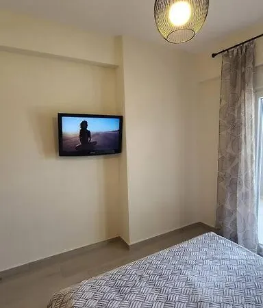 Leks Terra #3 With Private Parking